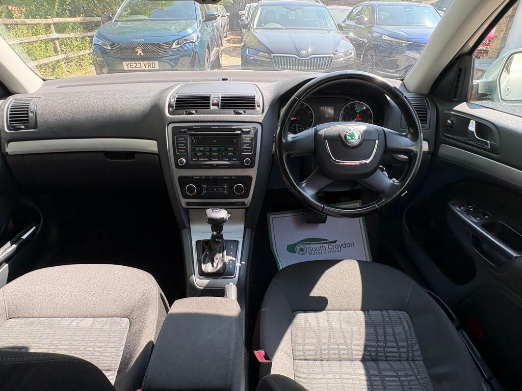 Skoda Octavia Elegance Tsi White #15