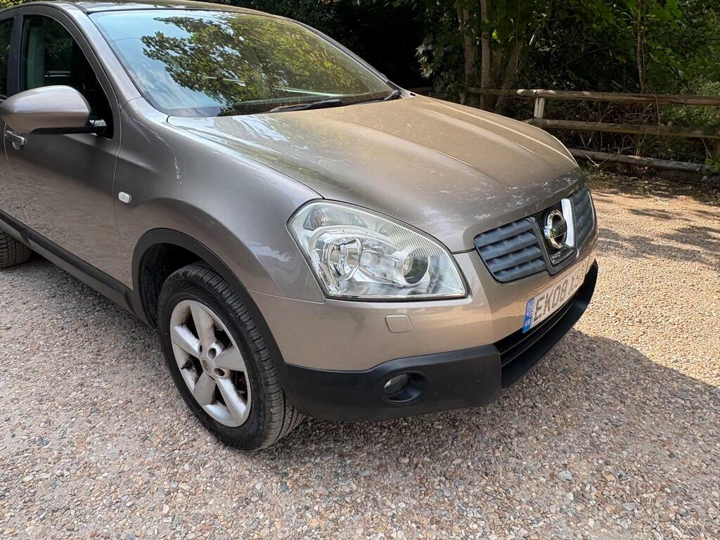 Nissan Qashqai Hatchback Black #6