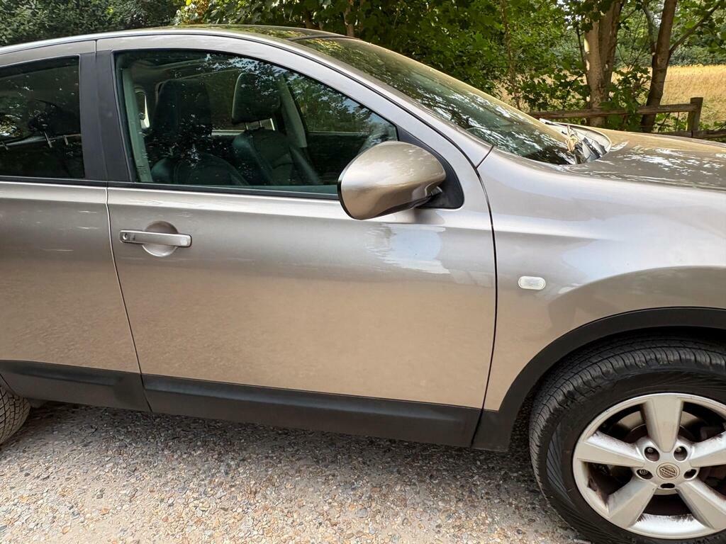 Nissan Qashqai Hatchback Black #42