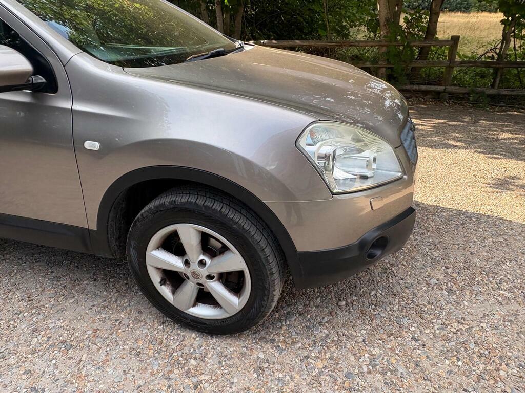Nissan Qashqai Hatchback Black #41