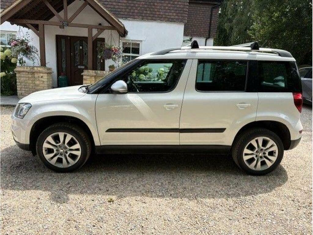 Skoda Yeti 1.2 Tsi Se L Drive Outdoor Dsg Euro 6 S S White #6