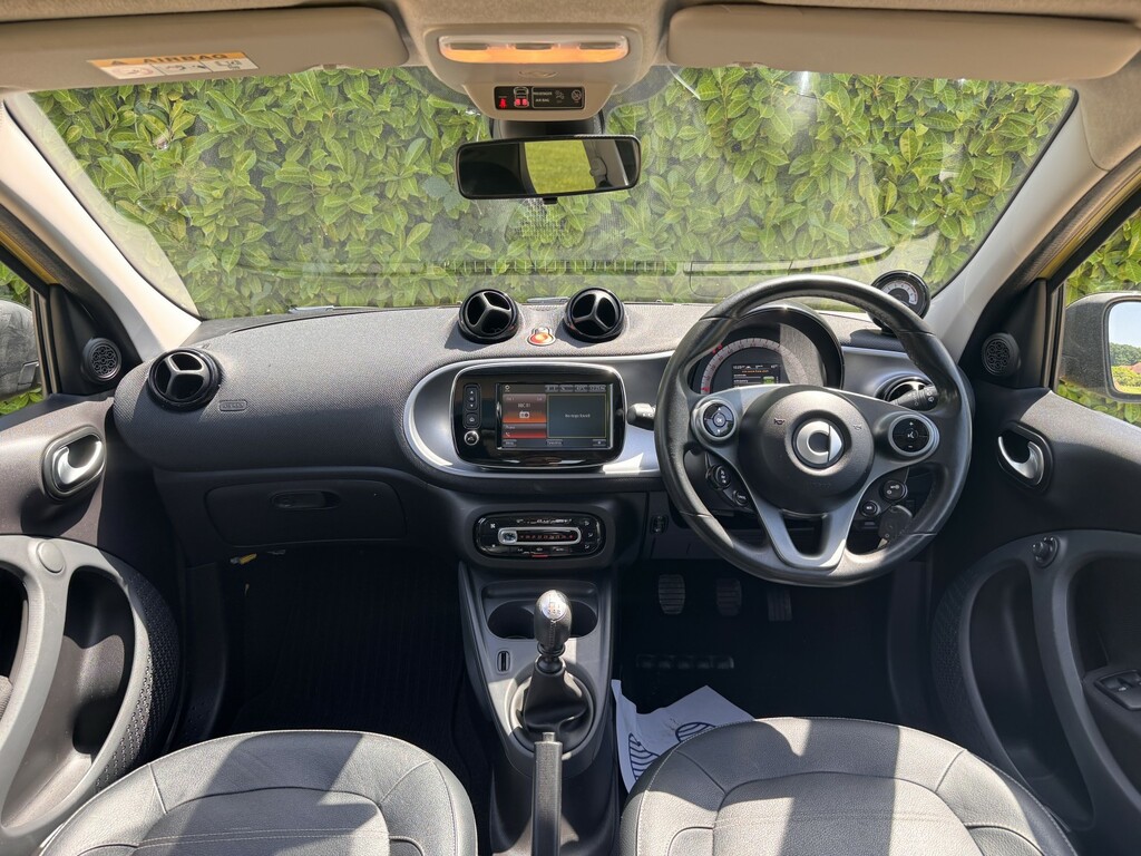 Smart Forfour Hatchback 0.9 T Prime 201565 Yellow #3