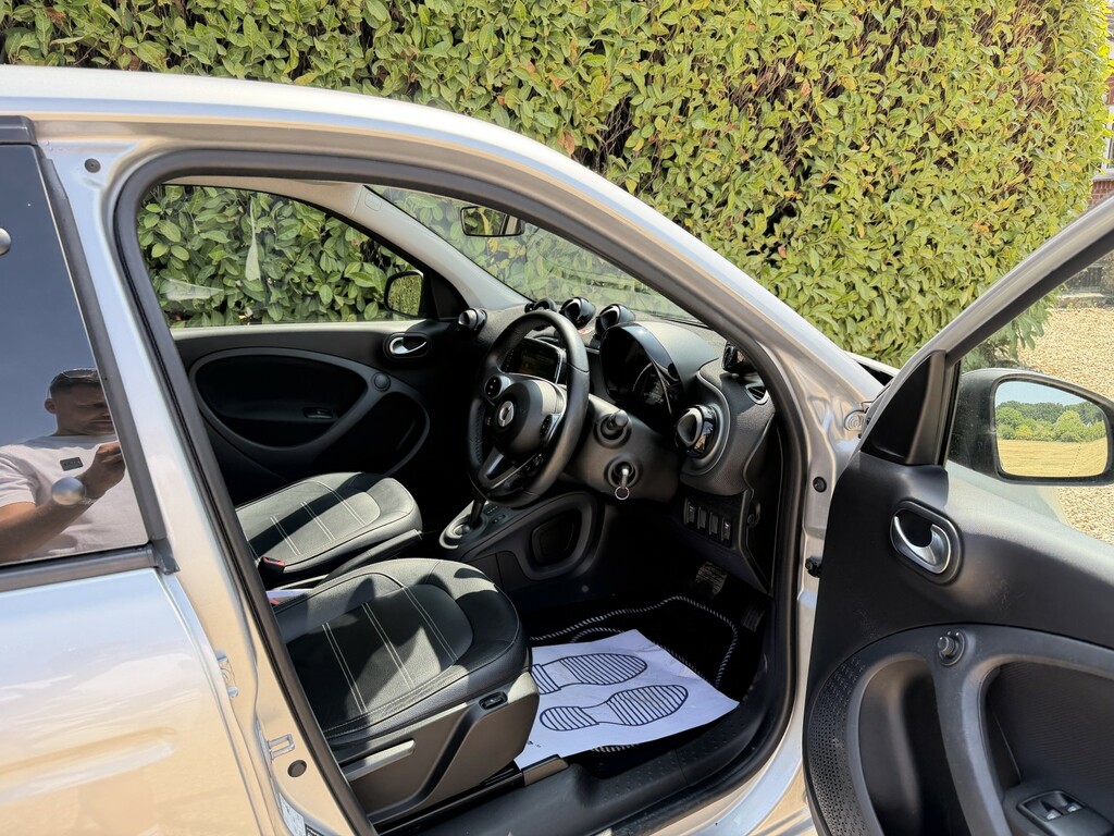 Smart Forfour 1.0 Passion Premium Hatchback Twinami Grey #17