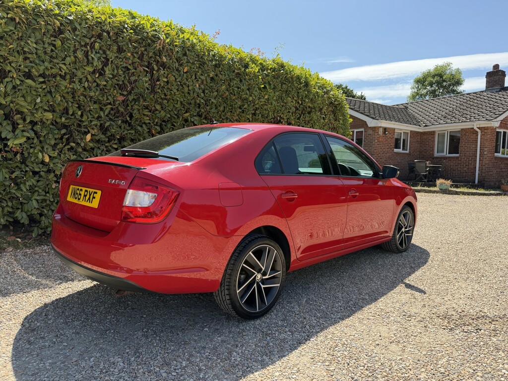 Skoda Rapid Hatchback 1.2 Tsi Sport 201666 Red #6