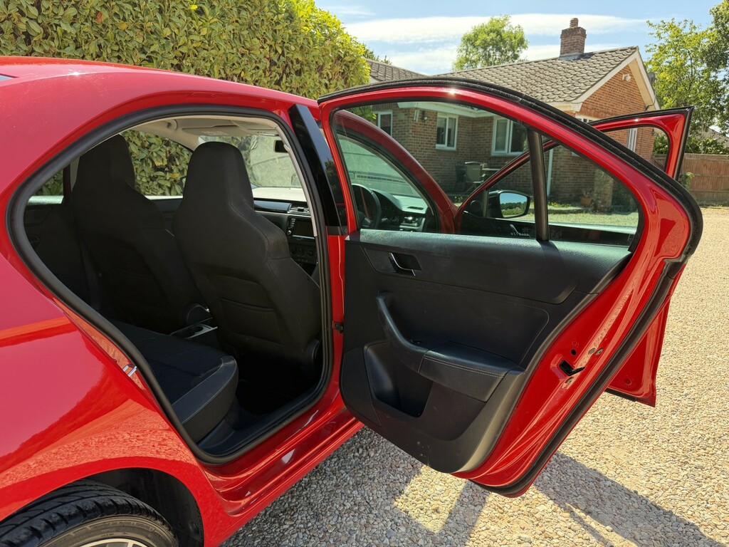 Skoda Rapid 1.2 Tsi 110 Se  #25