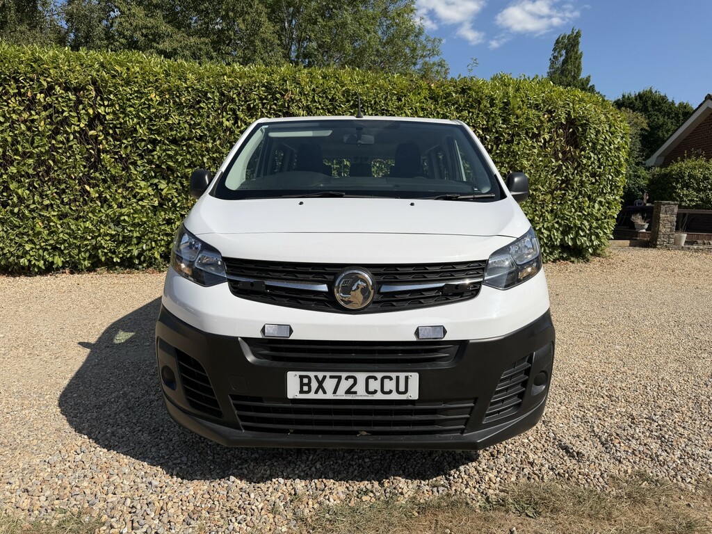 Vauxhall Vivaro 1.5 Vivaro Life Edition 1.5D 120 M6 9 Seat L White #3