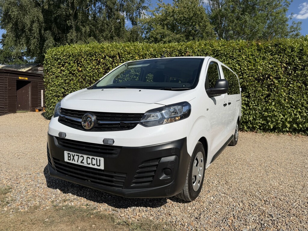 Vauxhall Vivaro 1.5 Vivaro Life Edition 1.5D 120 M6 9 Seat L White #5
