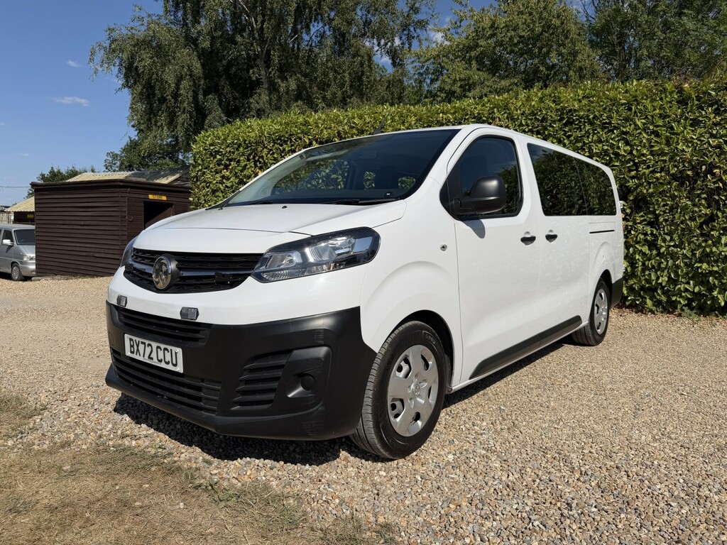 Vauxhall Vivaro 1.5 Vivaro Life Edition 1.5D 120 M6 9 Seat L White #4