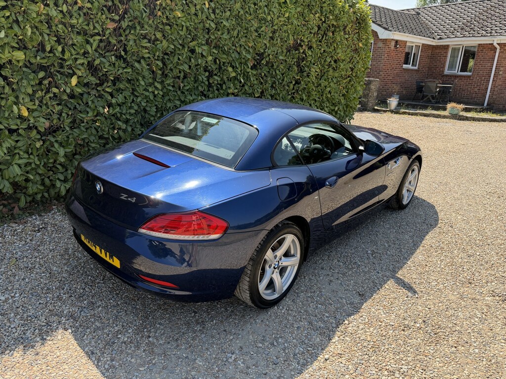 BMW Z4 2.0 Z4 Sdrive20i Roadster Blue #2