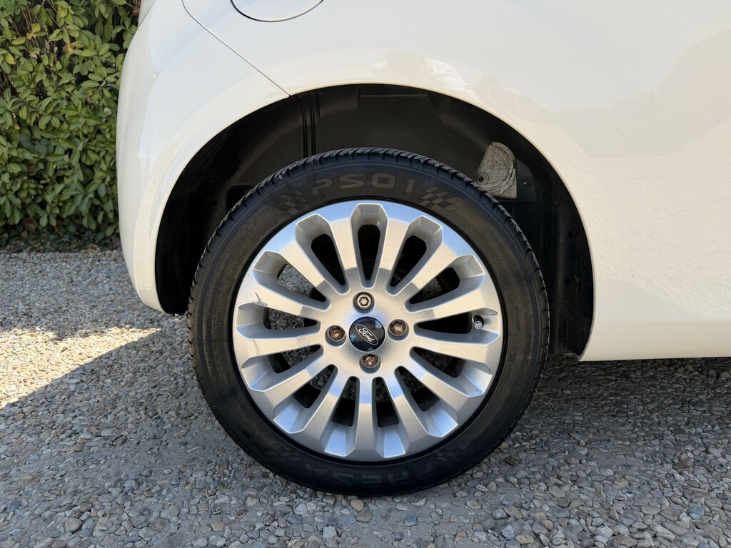 Ford KA 1.2 Edge Euro 5 Ss White #44