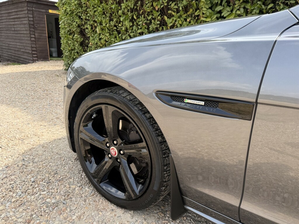 Jaguar XF 2.0D R-sport Blue #30