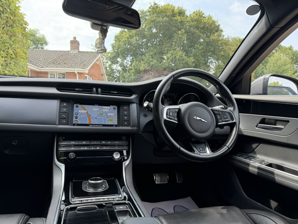 Jaguar XF 2.0D R-sport Blue #20