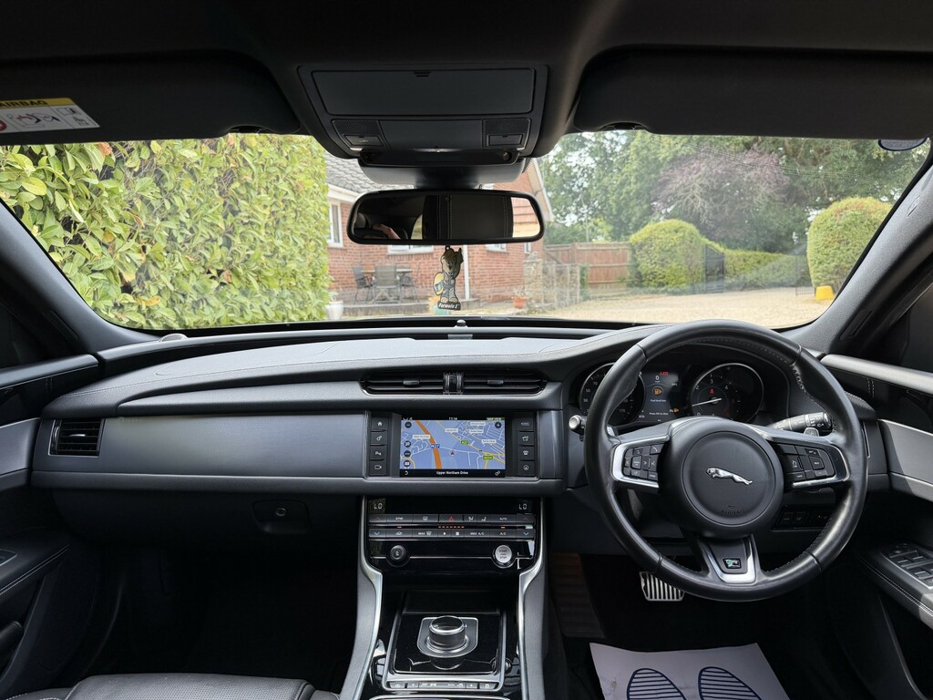 Jaguar XF 2.0D R-sport Blue #13
