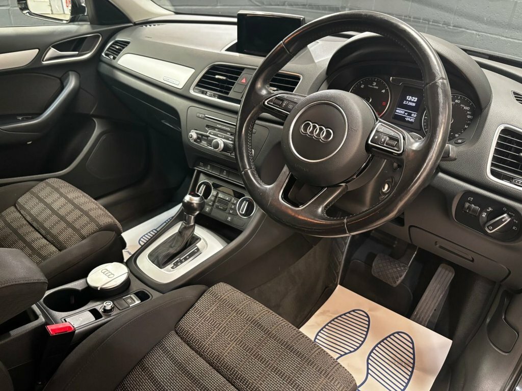 Audi Q3 2L Se EN16SXO Black #2