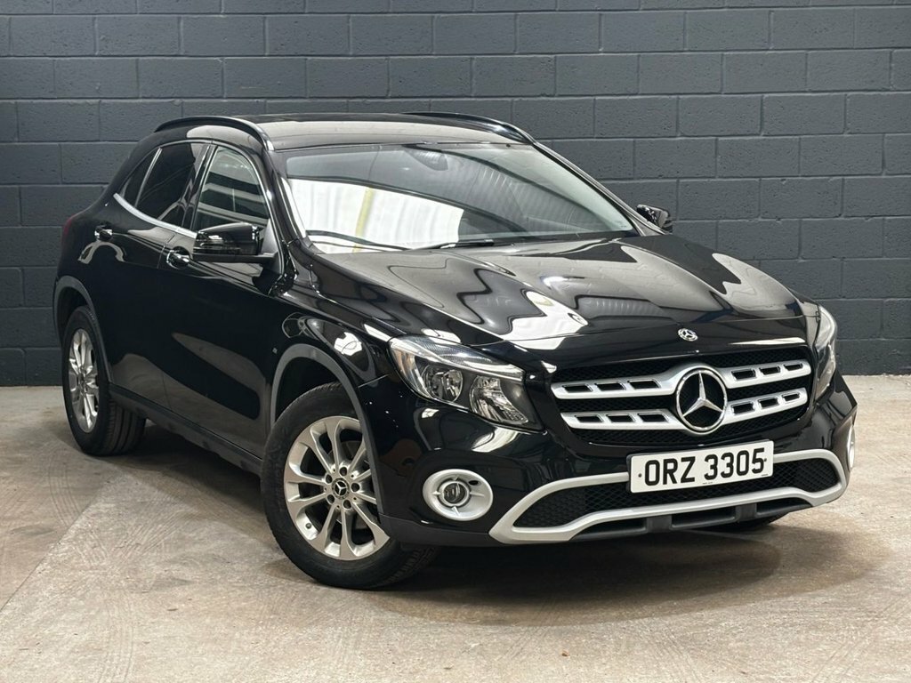 Mercedes-Benz GLA Class 1.6L Se Black