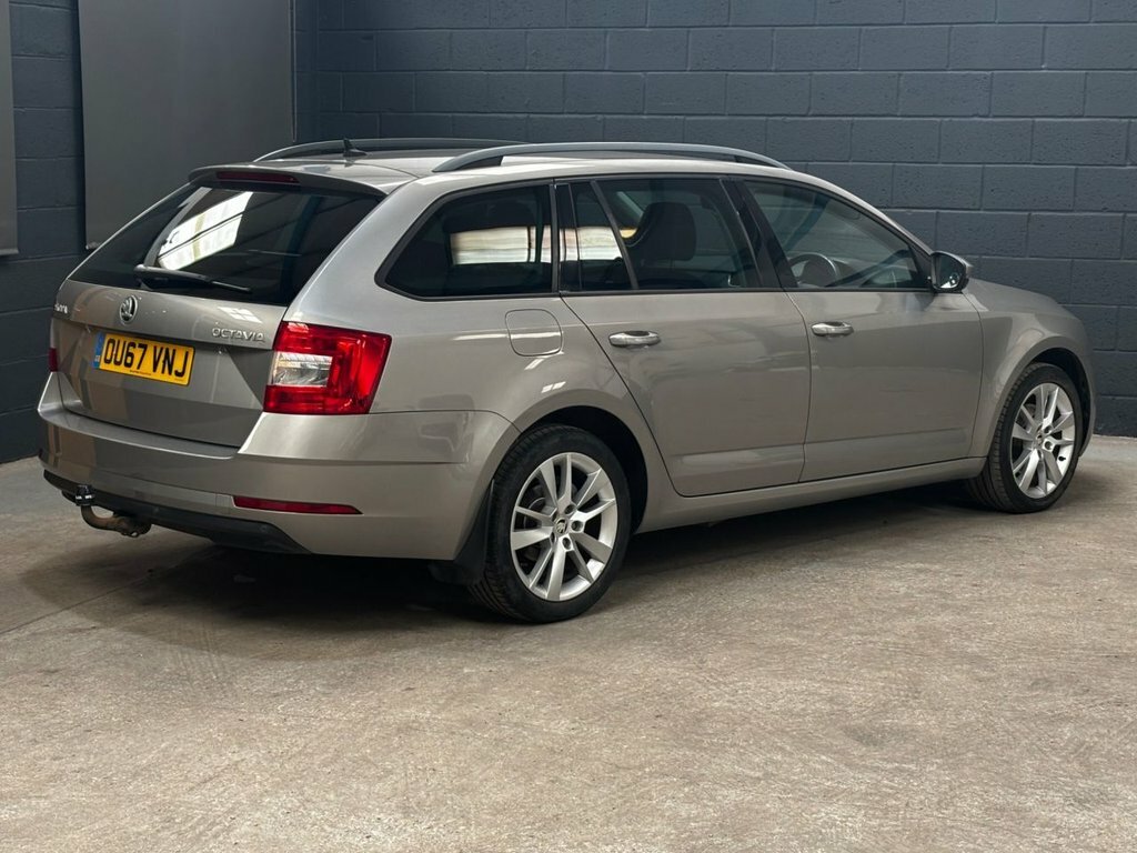 Skoda Octavia Hatchback Grey #11