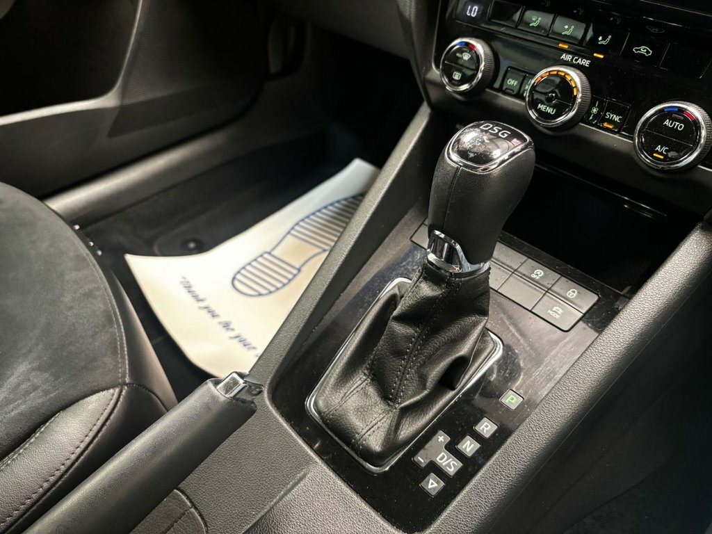 Skoda Octavia Hatchback Grey #25