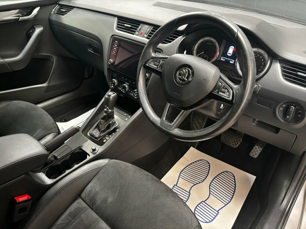 Skoda Octavia 1.4L Se L Beige #2
