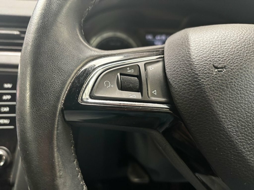 Skoda Octavia Hatchback Grey #30