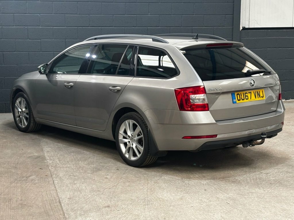 Skoda Octavia Hatchback Grey #7