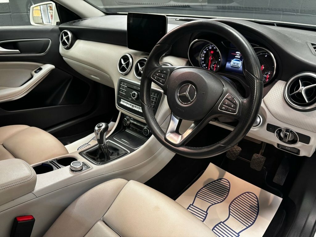 Mercedes-Benz A Class 1.5L Sport White #2