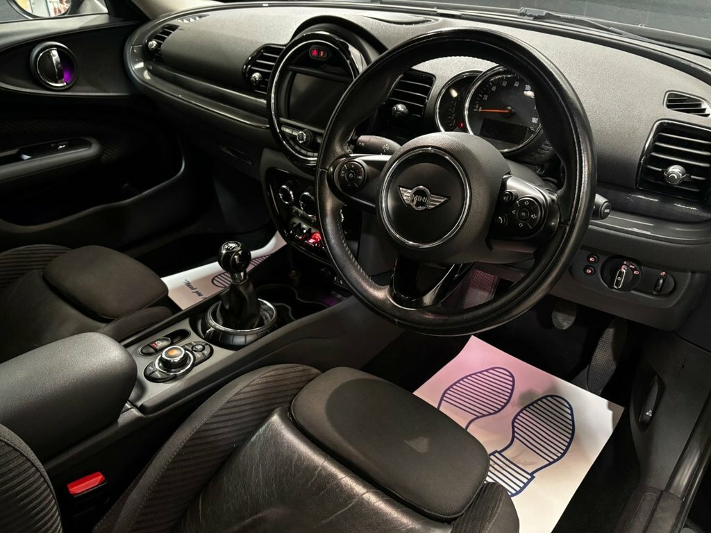 Mini Clubman 1.5L Cooper Black #2