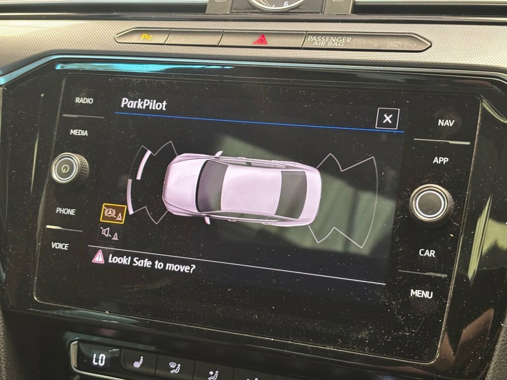 Volkswagen Passat Se Business Tdi Bluemotion Technology Silver #24