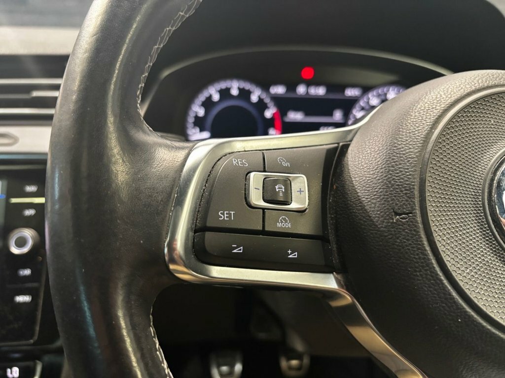 Volkswagen Passat Se Business Tdi Bluemotion Technology Silver #30