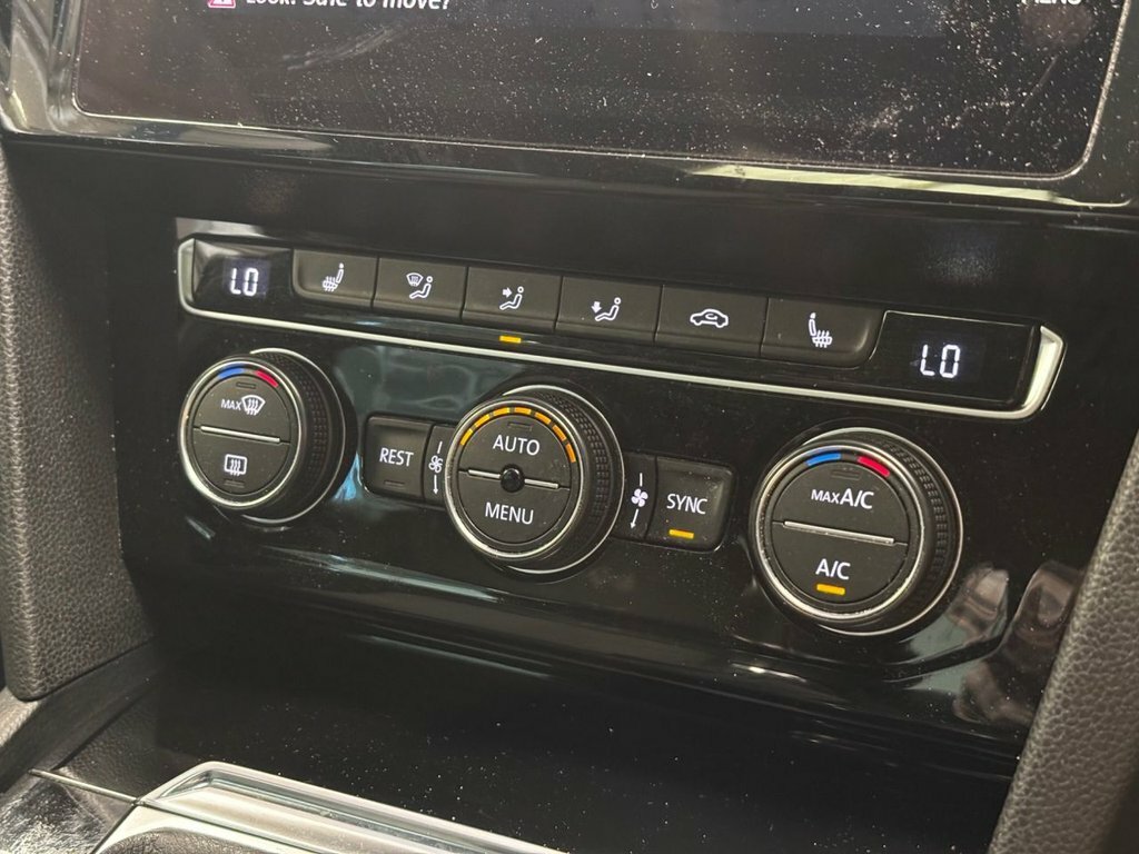Volkswagen Passat Se Business Tdi Bluemotion Technology Silver #25