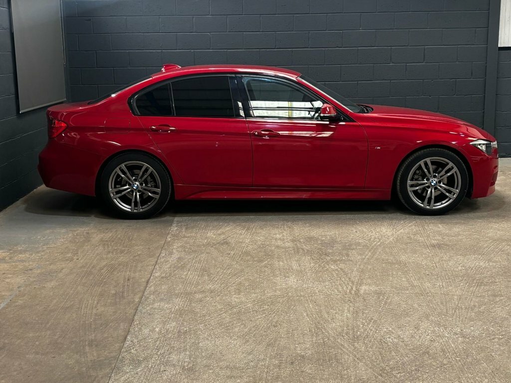 BMW 3 Series Estate Black #12