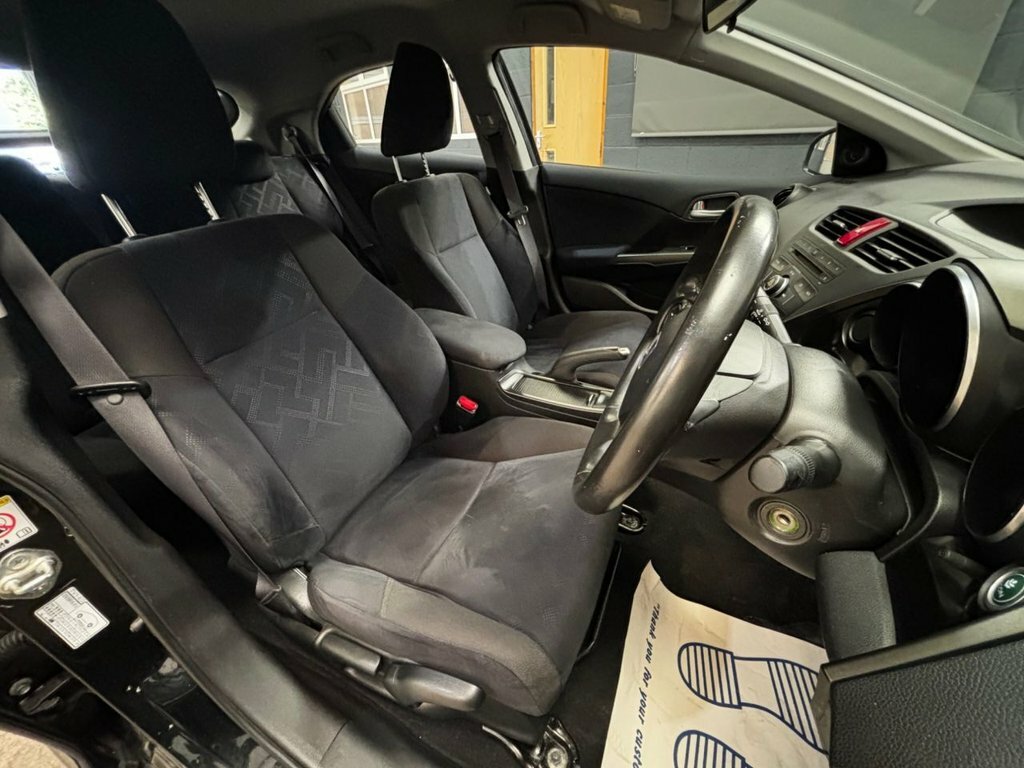 Honda Civic 1.4 I-vtec Se Euro 5 Ss Black #19