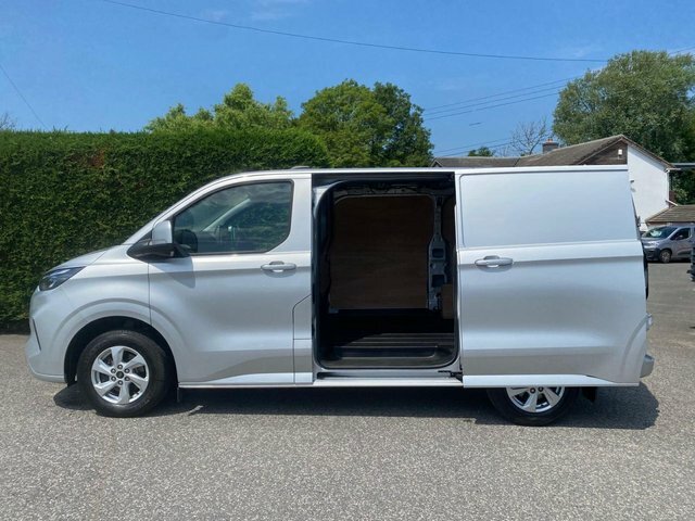 Ford Transit Custom 300 Limited L1 Swb 2.0 Ecoblue 136Ps DP73KFL Silver #5