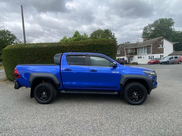 Toyota HILUX Gr Sport II Double Cab Pick Up 4Wd 2.8 D-4d 204Bhp Blue #6