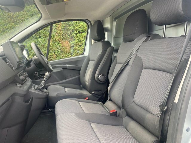 Renault Trafic Trafic Ll30 Blue Dci 170 Extra Sport Van Edc Black #21