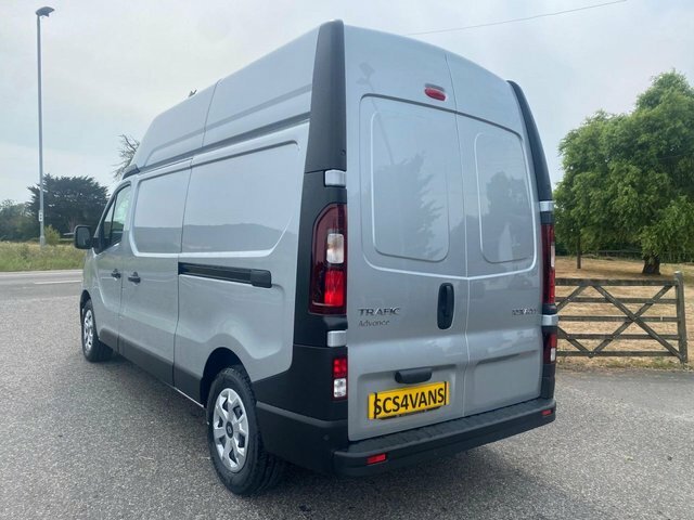 Renault Trafic Lh30 Advance L2 H2 2.0Dci 150 Bhp Silver #6