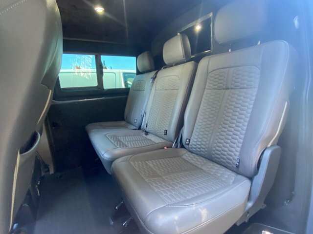 Volkswagen Transporter 32 Swb Highline 4Motion 5 Seat Kombi Double Cab Va Grey #6