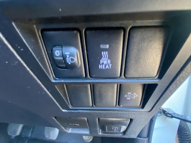 Toyota HILUX D-4d Active Pickup Extended White #24