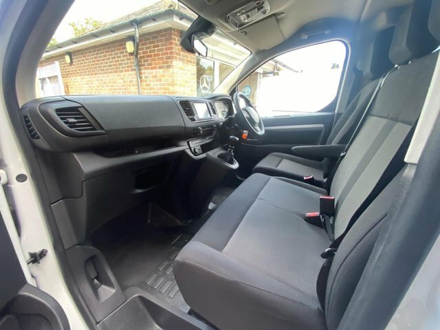 Peugeot Expert Diesel White #20