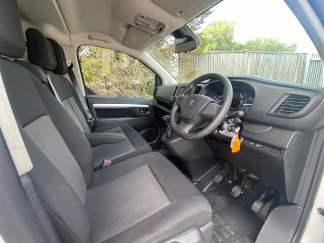 Peugeot Expert Diesel White #17