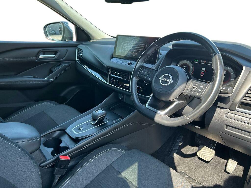 Nissan Qashqai 1.3 Dig-t Mh 158 N-connecta Glass Rf Xtronic Brown #3
