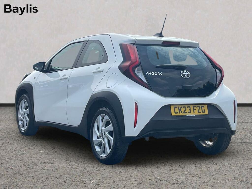 Toyota Aygo X 1.0 Vvt-i Pure CK23FZG White #6