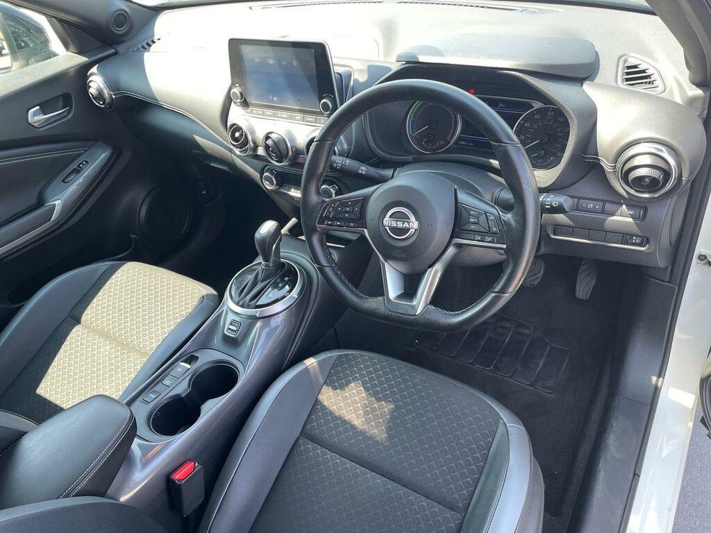 Nissan Juke 1.6 Hybrid N-connecta EY23ONB White #3