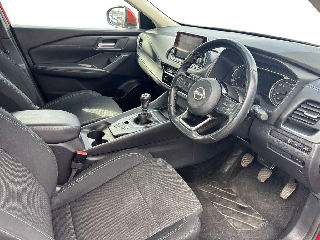 Nissan Qashqai 1.3 Dig-t Mh Acenta Premium FG23VGN Red #3