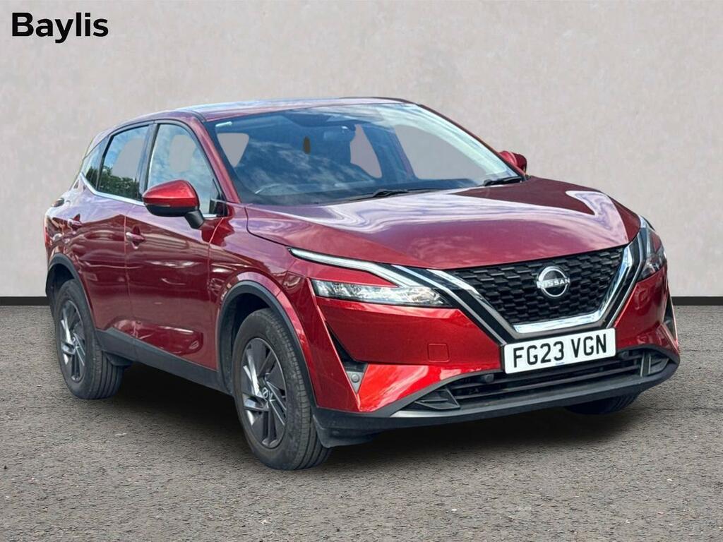 Nissan Qashqai 1.3 Dig-t Mh Acenta Premium FG23VGN Red