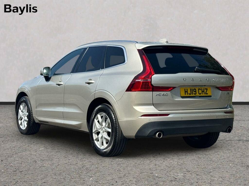 Volvo XC60 2.0 T5 250 Momentum Pro Awd Geartronic Gold #6