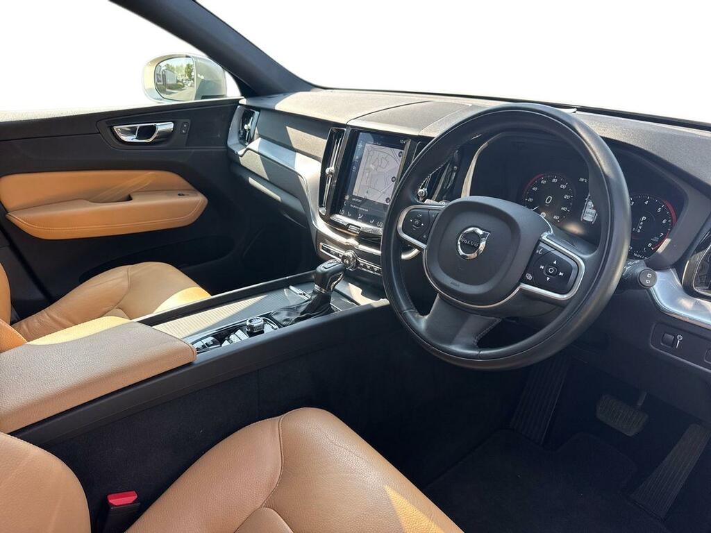 Volvo XC60 2.0 T5 250 Momentum Pro Awd Geartronic Gold #3