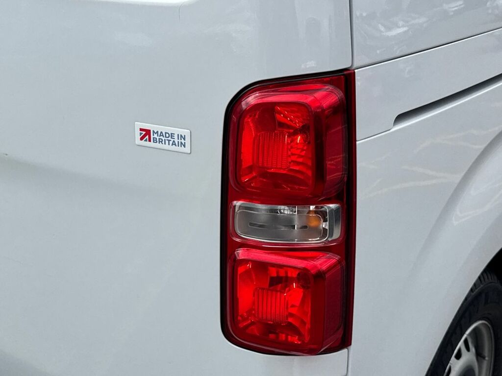 Vauxhall Vivaro 2900 1.5D 100Ps Pro H1 Van Black #36