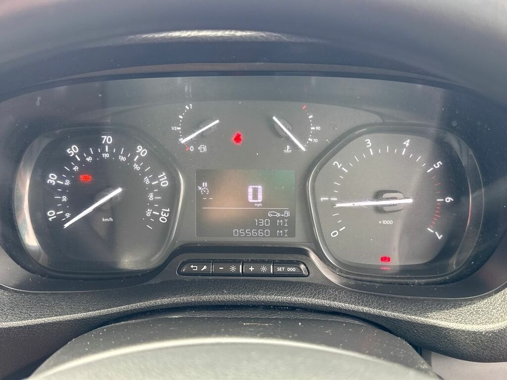 Vauxhall Vivaro 2900 1.5D 100Ps Pro H1 Van Black #19