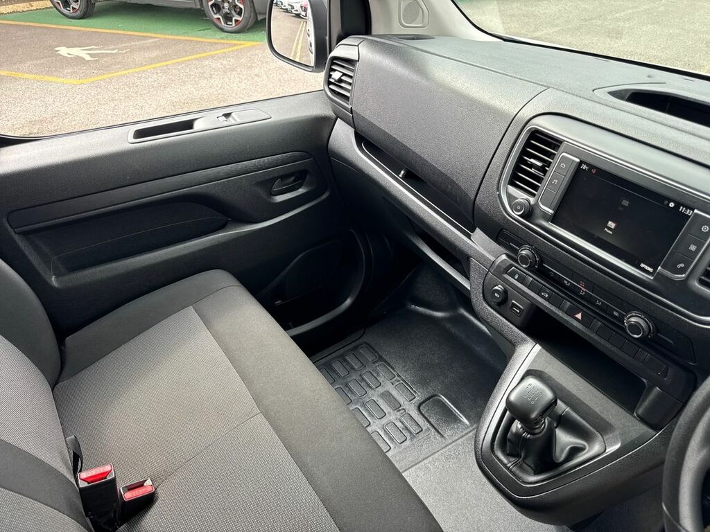 Vauxhall Vivaro 2900 1.5D 100Ps Pro H1 Van Black #13