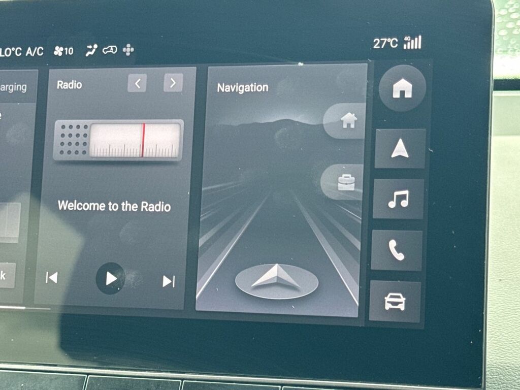 MG MG4 51Kwh Se Hatchback 170 Ps U22 White #18
